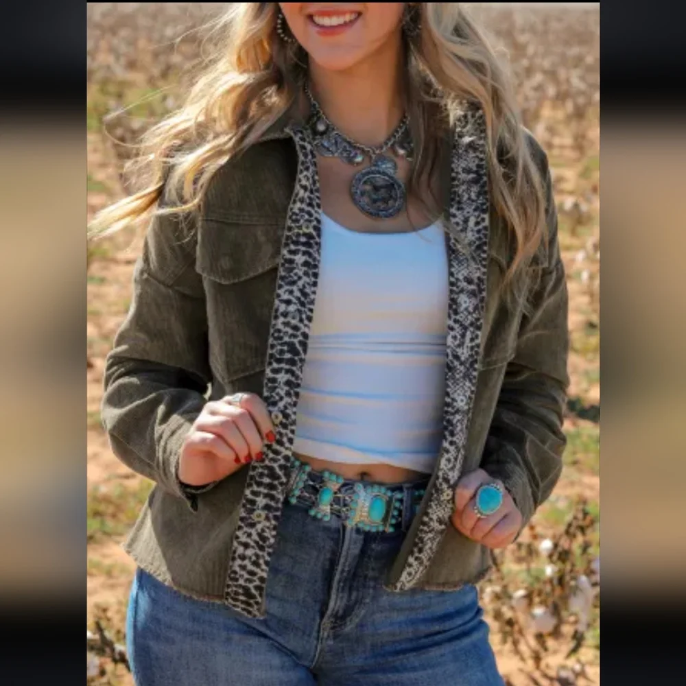 2 left😀New gray corduroy snakeskin trim jacket - Picture 3 of 17